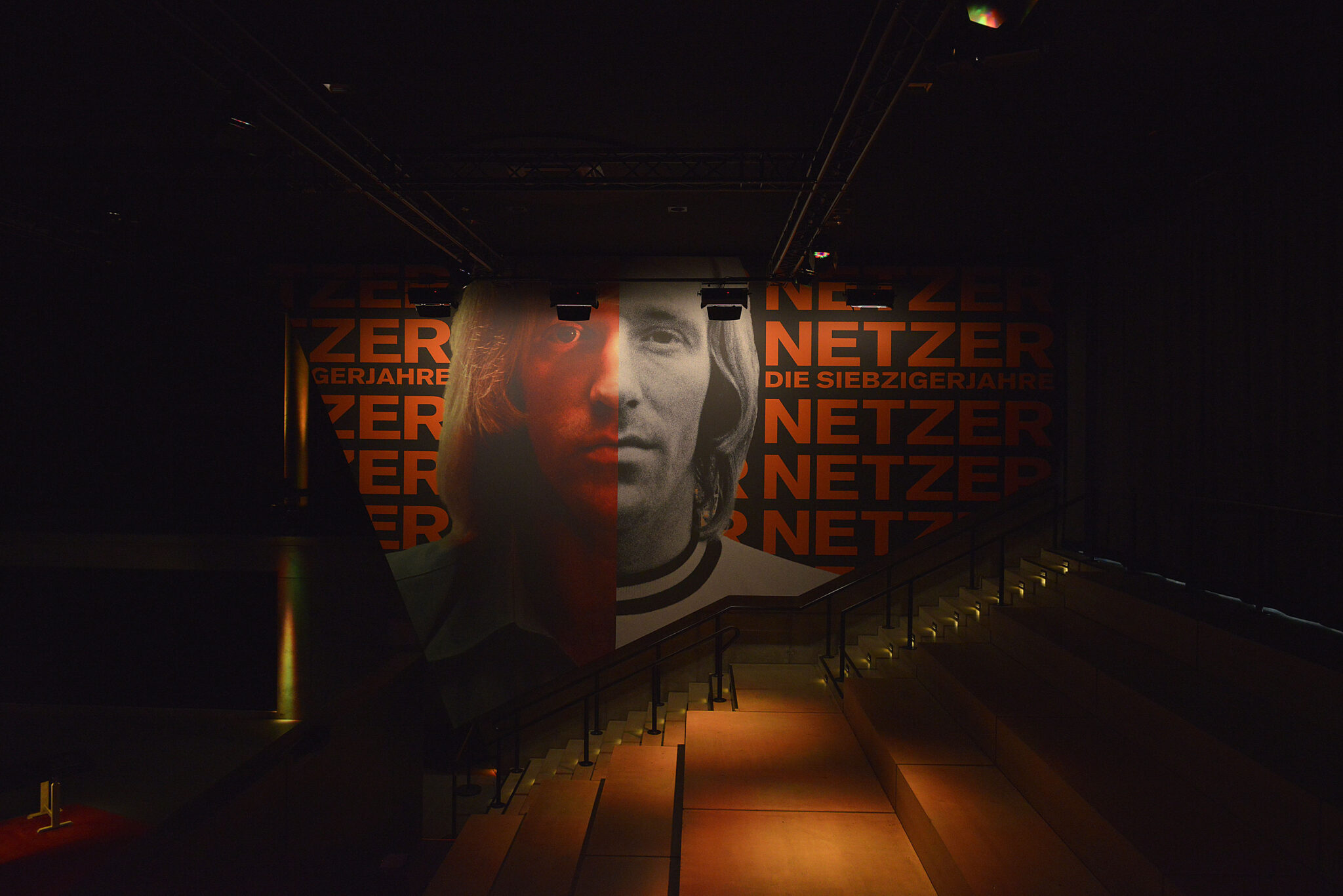 _UWE2446Netzer Treppe 30cm