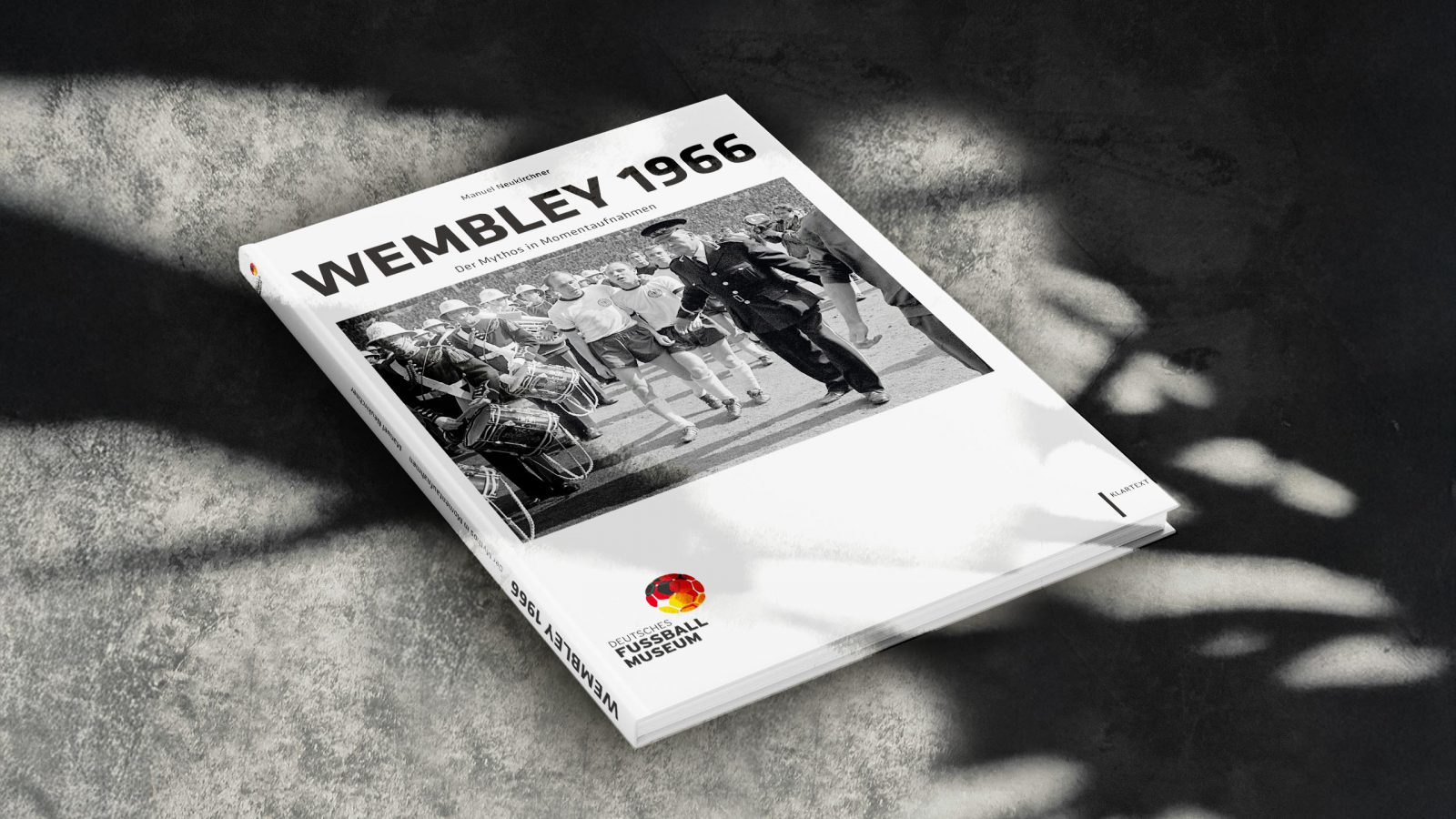 16-k-werk-dfm-katalog-sonderausstellung-wembley_2560x1440_kw